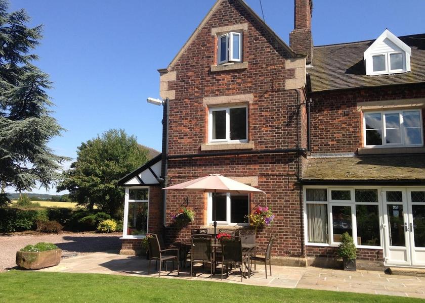 England Congleton Exterior Detail