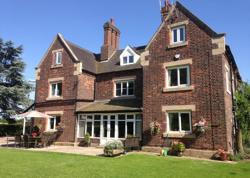 England Congleton Exterior Detail