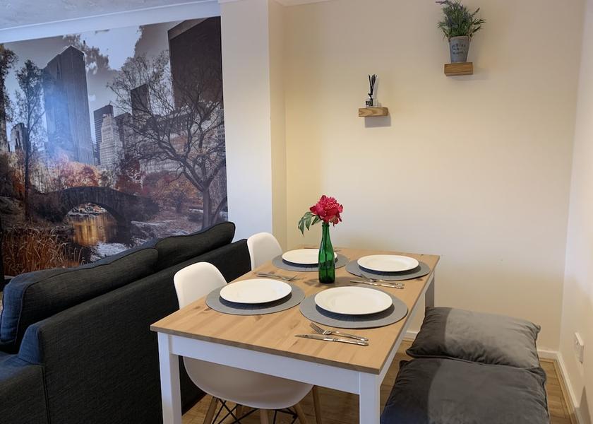 England Kettering Interior Entrance