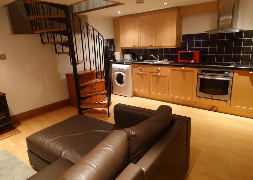 England Kettering Interior Entrance