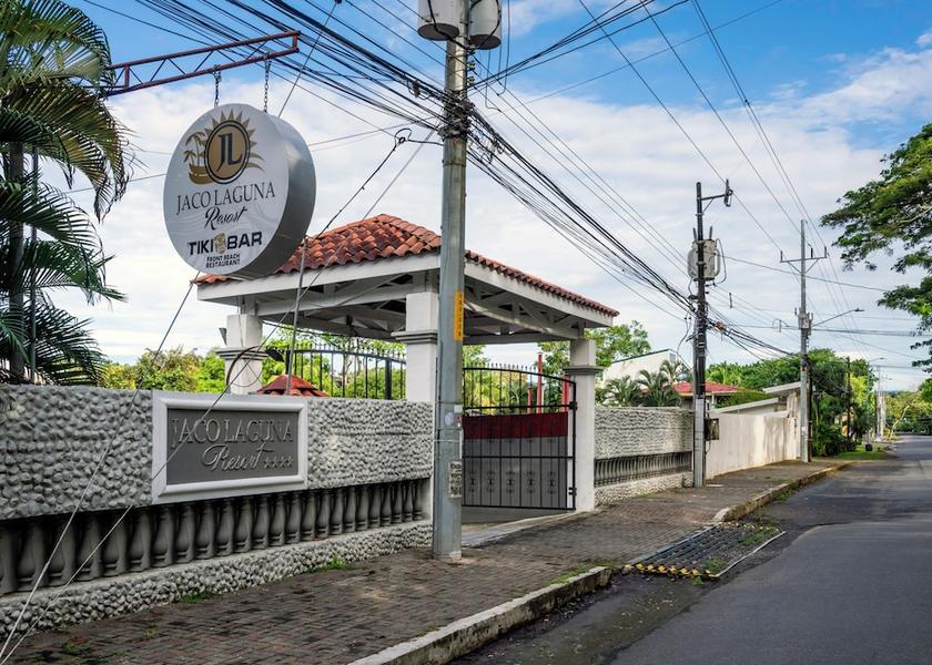 Puntarenas Jaco Exterior Detail