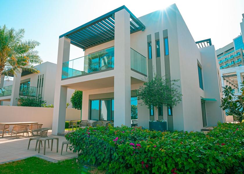 Fujairah Al Aqah Exterior Detail