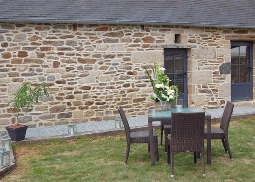 Brittany Taden Terrace/patio