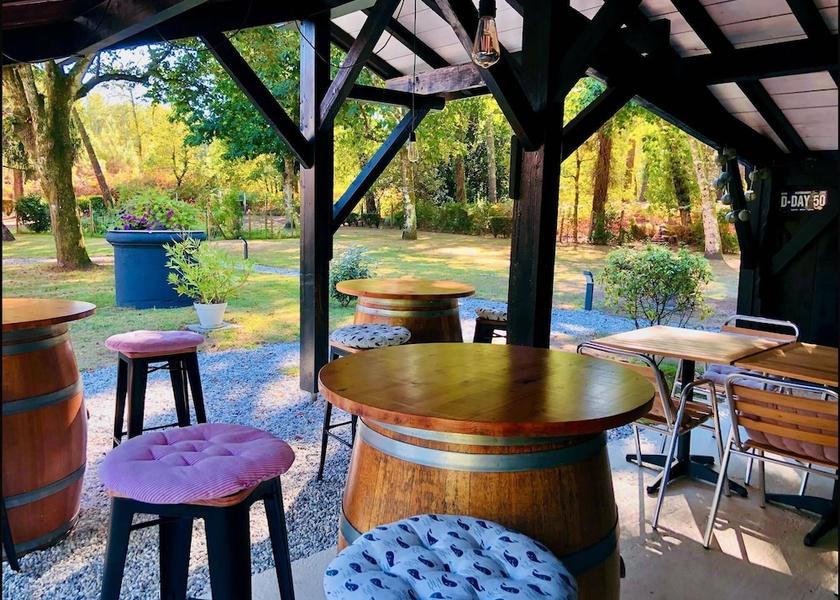 Nouvelle-Aquitaine Castets Exterior Detail