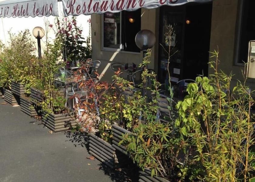 Nouvelle-Aquitaine Jonzac Terrace