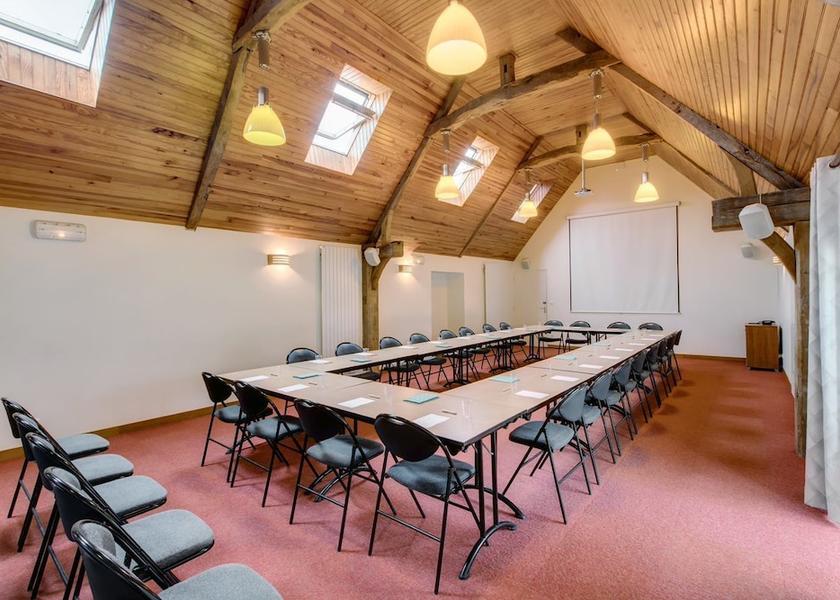 Brittany Epiniac Meeting Room