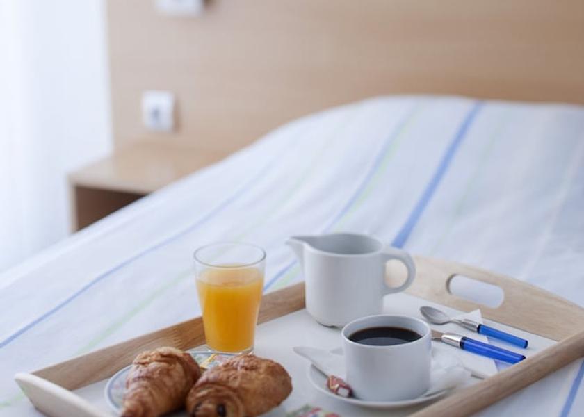 Nouvelle-Aquitaine Dax In-Room Dining