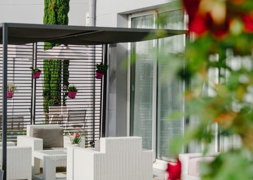 Occitanie Portet-sur-Garonne Terrace/patio