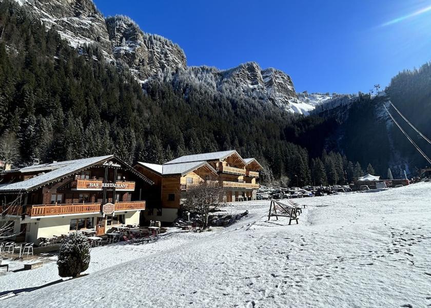 Auvergne-Rhone-Alpes Morzine Facade