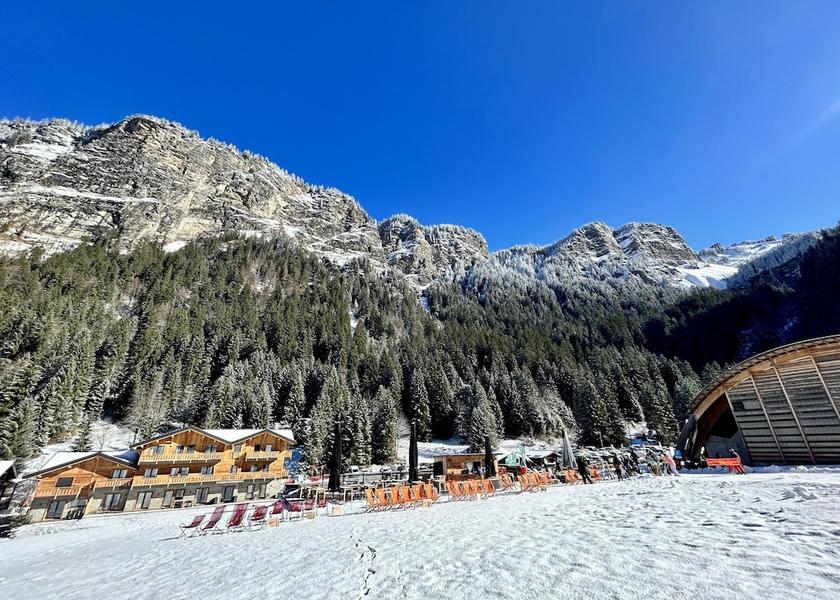 Auvergne-Rhone-Alpes Morzine Skiing