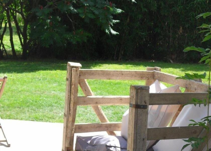 Ile-de-France Magny-Les-Hameaux Exterior Detail