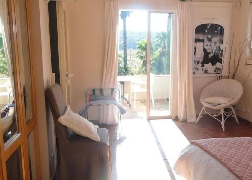 Var Ramatuelle Room