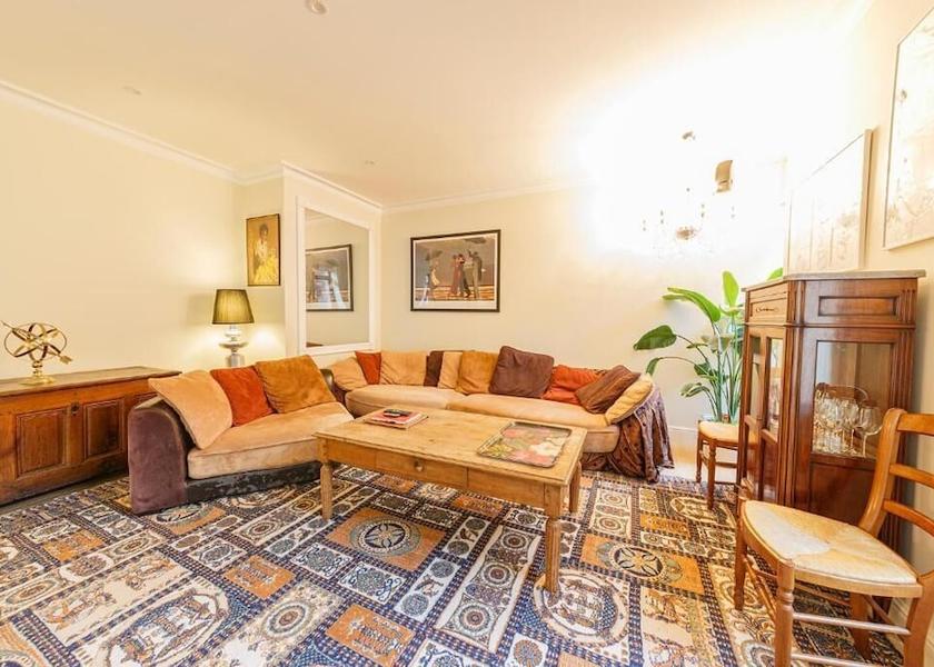 Auvergne-Rhone-Alpes La Bourboule Executive Lounge