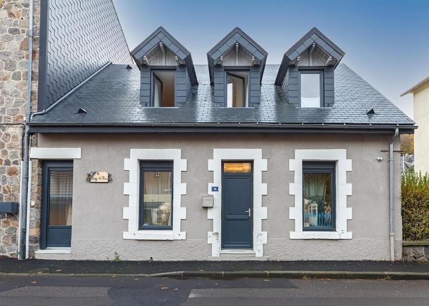 Auvergne-Rhone-Alpes La Bourboule Exterior Detail