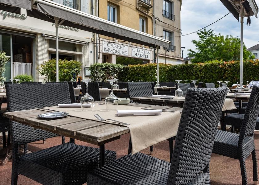 Nouvelle-Aquitaine Chatellerault Terrace