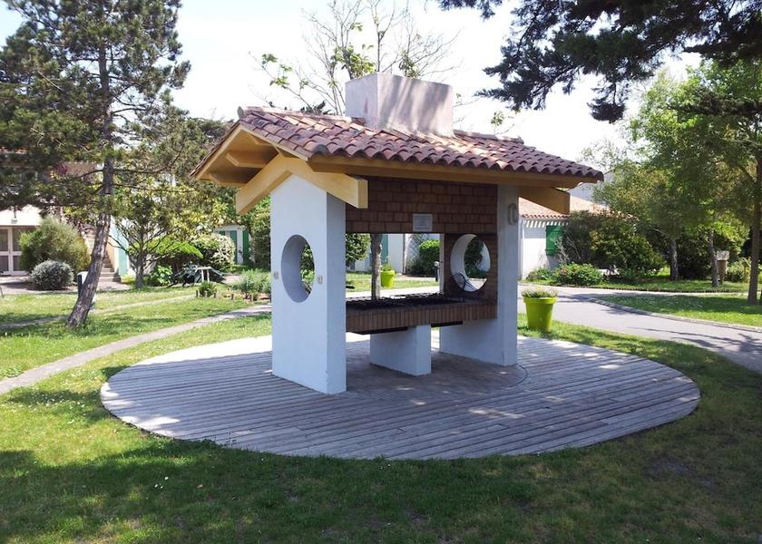 Nouvelle-Aquitaine Ars-en-Re Property Grounds