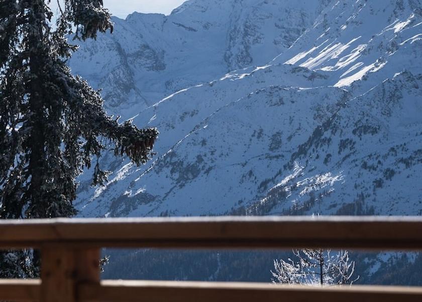 Auvergne-Rhone-Alpes Montvalezan Exterior Detail