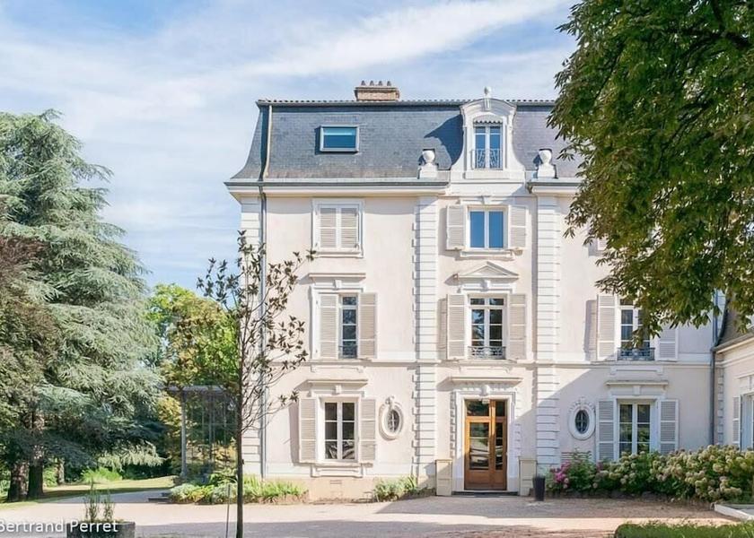 Auvergne-Rhone-Alpes Ecully Primary image