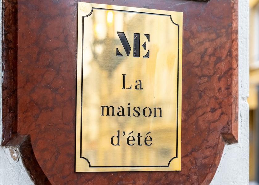 Provence - Alpes - Cote d'Azur Salon-de-Provence Facade