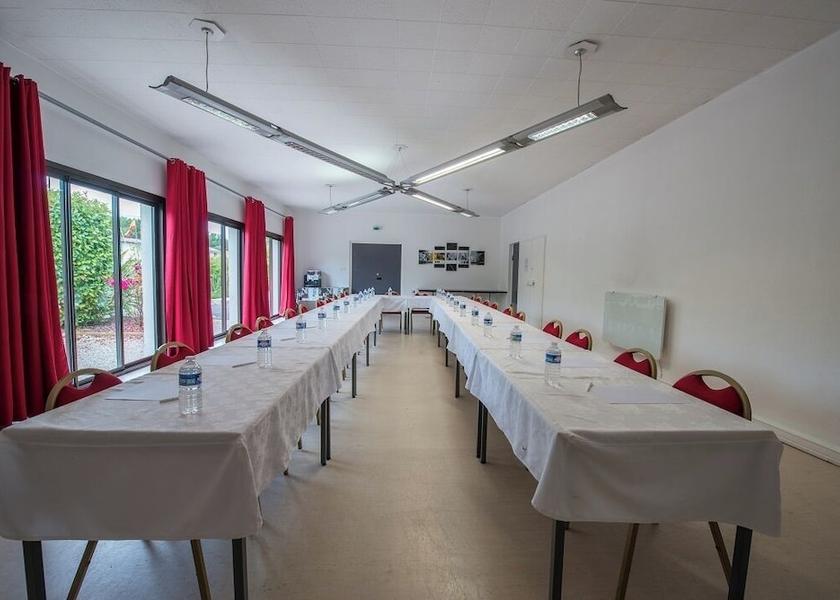 Nouvelle-Aquitaine Marmande Meeting facility