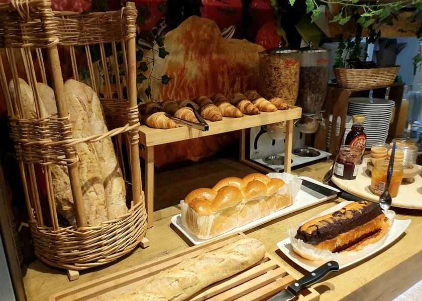 Île-de-France Saint-Germain-les-Corbeil Breakfast buffet