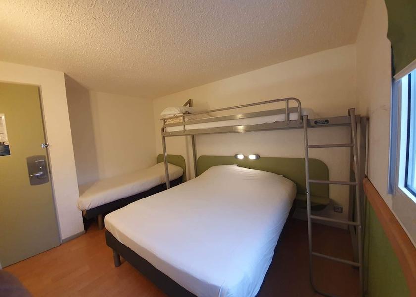 Ile-de-France Saint-Germain-Les-Corbeil Room