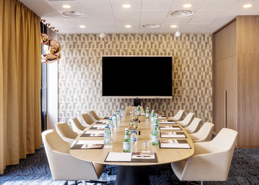 Ile-de-France Clamart Meeting Room