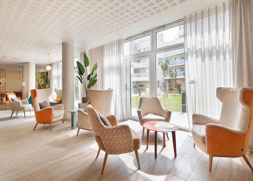 Ile-de-France Montreuil Lobby