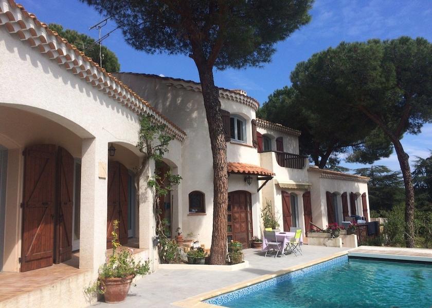 Occitanie Agde Property Grounds