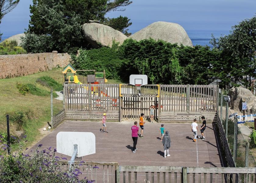 Brittany Tregastel Sports Bar