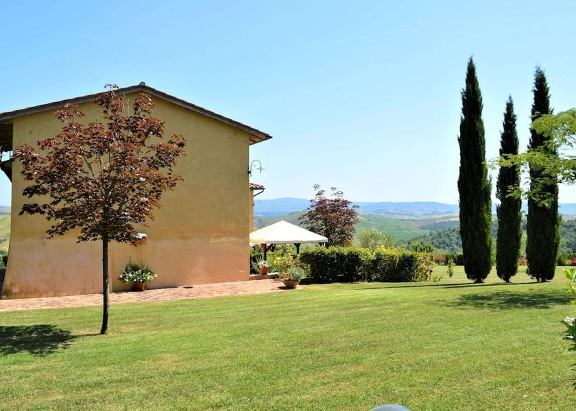 Tuscany Asciano Exterior Detail