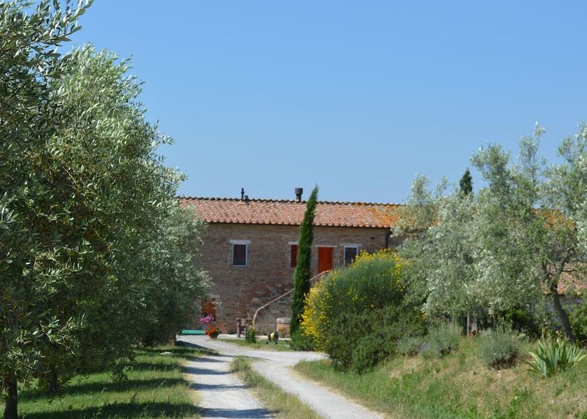 Tuscany Asciano Exterior Detail