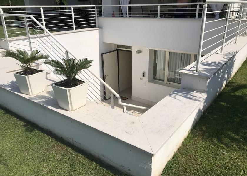 Veneto Affi Exterior Detail