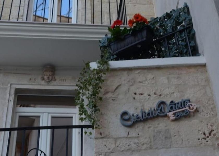 Puglia Conversano Exterior Detail