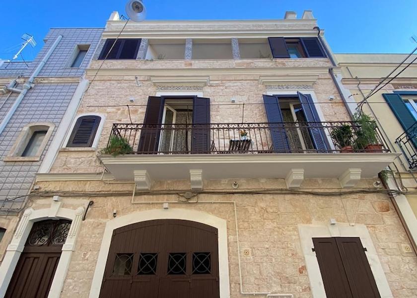 Puglia Conversano Facade