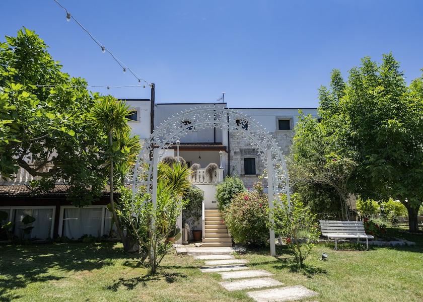 Puglia Conversano Facade
