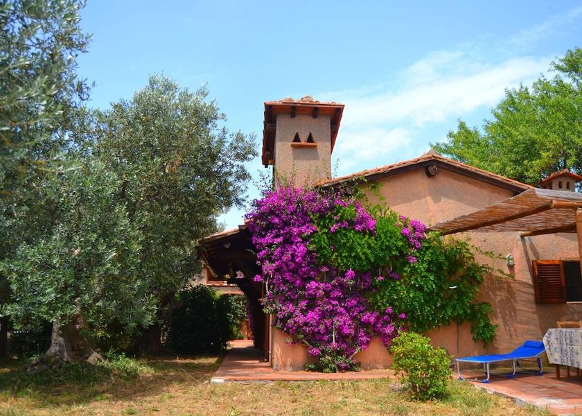 Tuscany Monte Argentario Exterior Detail