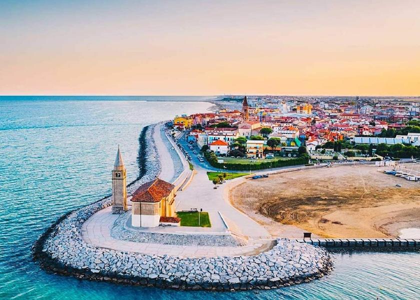 Veneto Caorle Exterior Detail