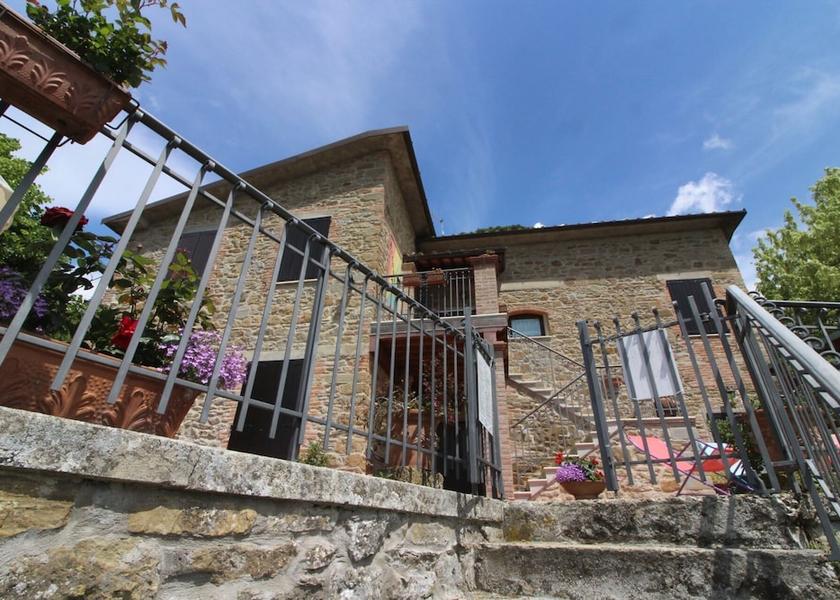 Tuscany Loro Ciuffenna Exterior Detail