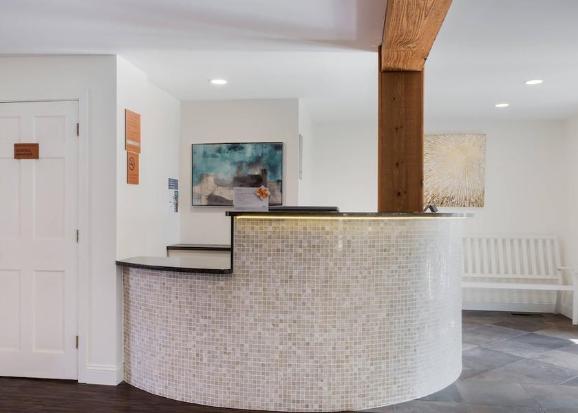 Vermont Manchester Center Lobby