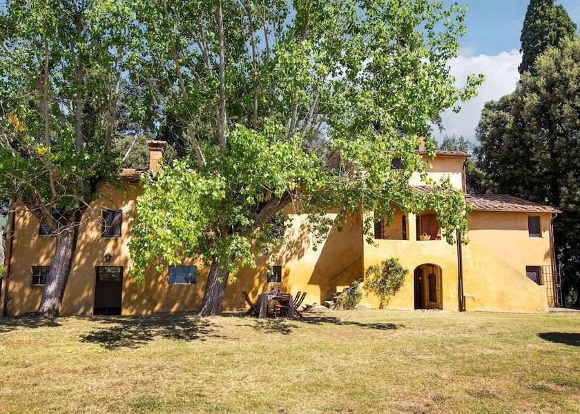 Tuscany Ponsacco Exterior Detail