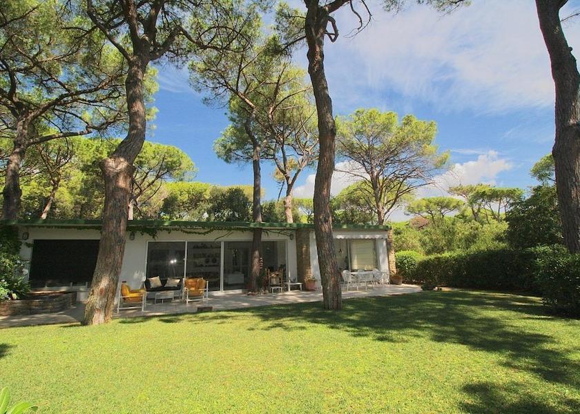 Tuscany Castiglione Della Pescaia Property Grounds