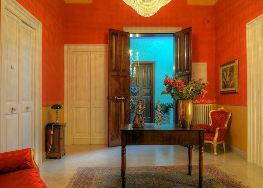 Puglia Galatina Interior Entrance