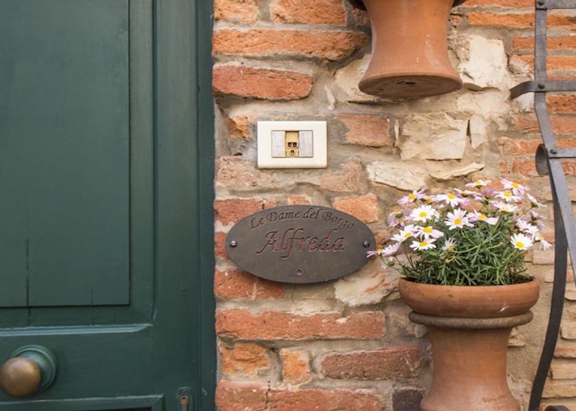 Tuscany Sassetta Entrance