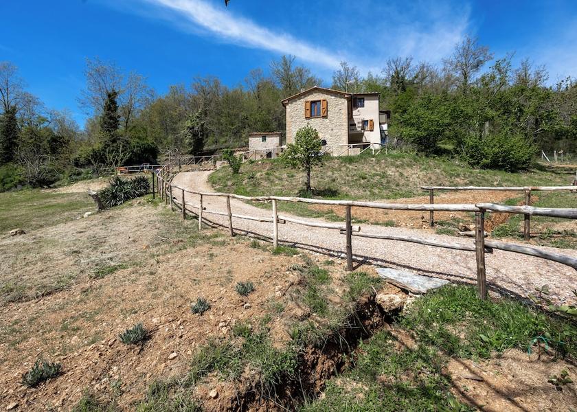 Tuscany Montieri Property Grounds