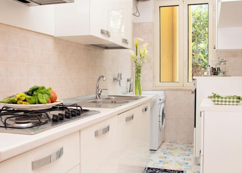 Campania Meta Kitchen