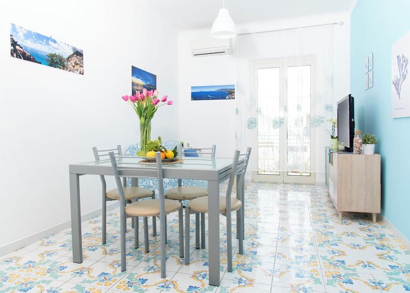 Campania Meta Living Area