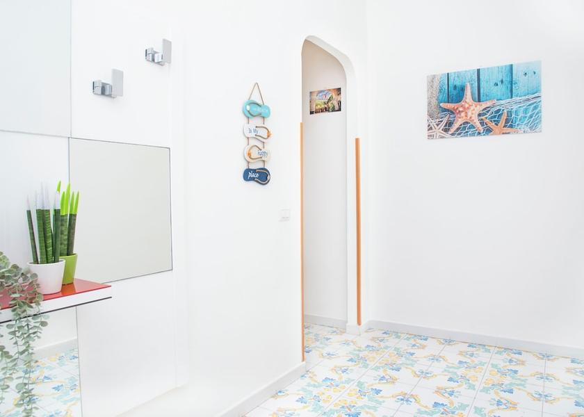 Campania Meta Interior Entrance