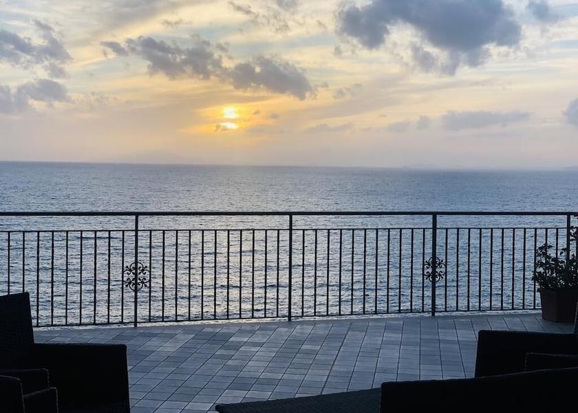 Campania Meta Terrace