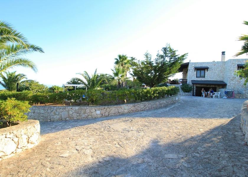 Puglia Gagliano del Capo Property Grounds